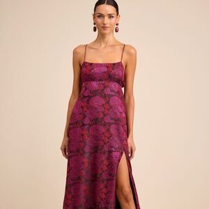 Lulus Jasiel Burgundy Jacquard Lace-up Tiered Maxi Dress - Size S